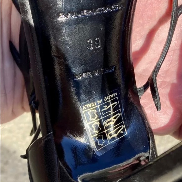 🎃HOST PICK🎃Balenciaga Gothic Black Vine Pumps. Size 8.0. Black Leather. - Picture 10 of 14